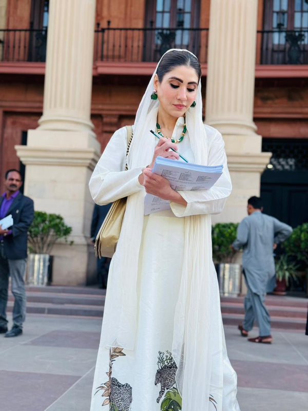 HINA PERVAIZ BUTT